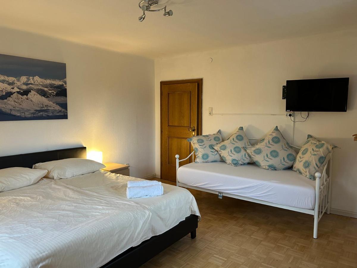 Woodyard 1 And 2 - Two Apartments Available 皮森多夫 外观 照片